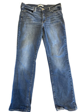 Signature by Levi Strauss Totally Shaping Straight Leg Blue Jeans Size 32X32